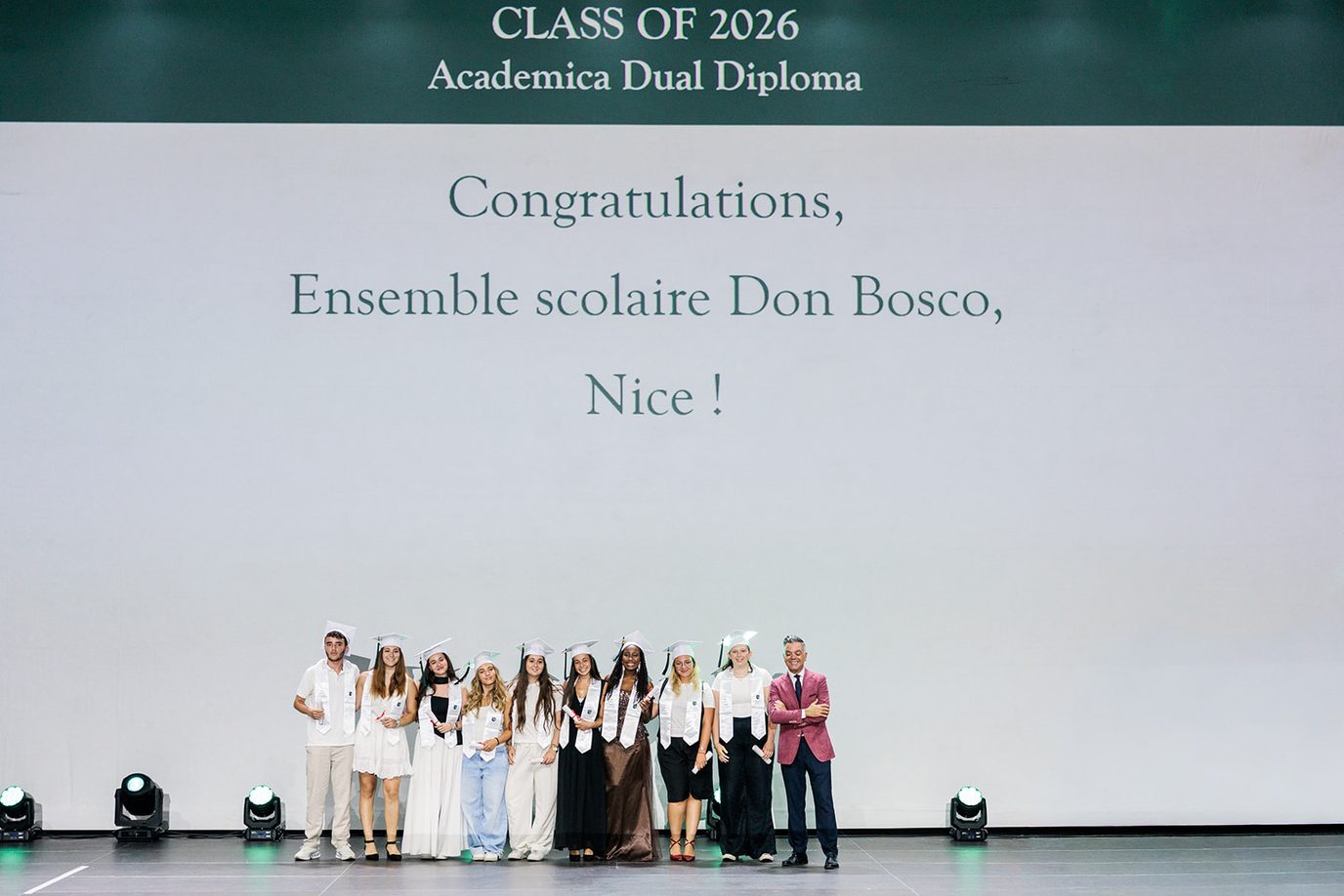 Les dipl&ocirc;m&eacute;s du programme Dual Diploma de Don Bosco Nice lors de la remise des dipl&ocirc;mes du 6 juillet 2026 &agrave; Paris